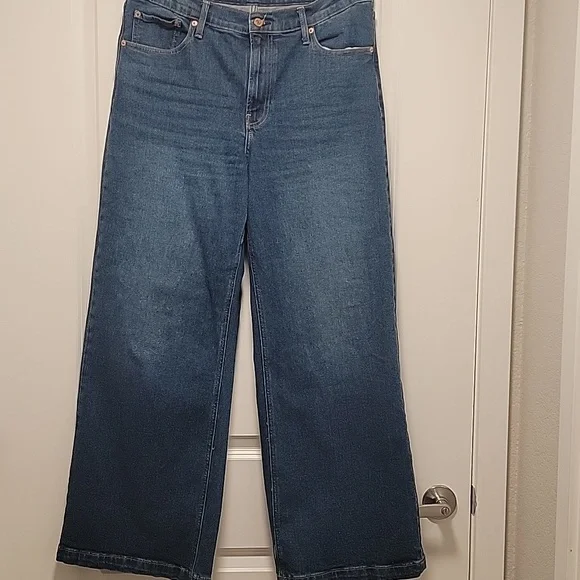 GAP High Rise Stride Wide-Leg Jeans - Picture 2 of 3